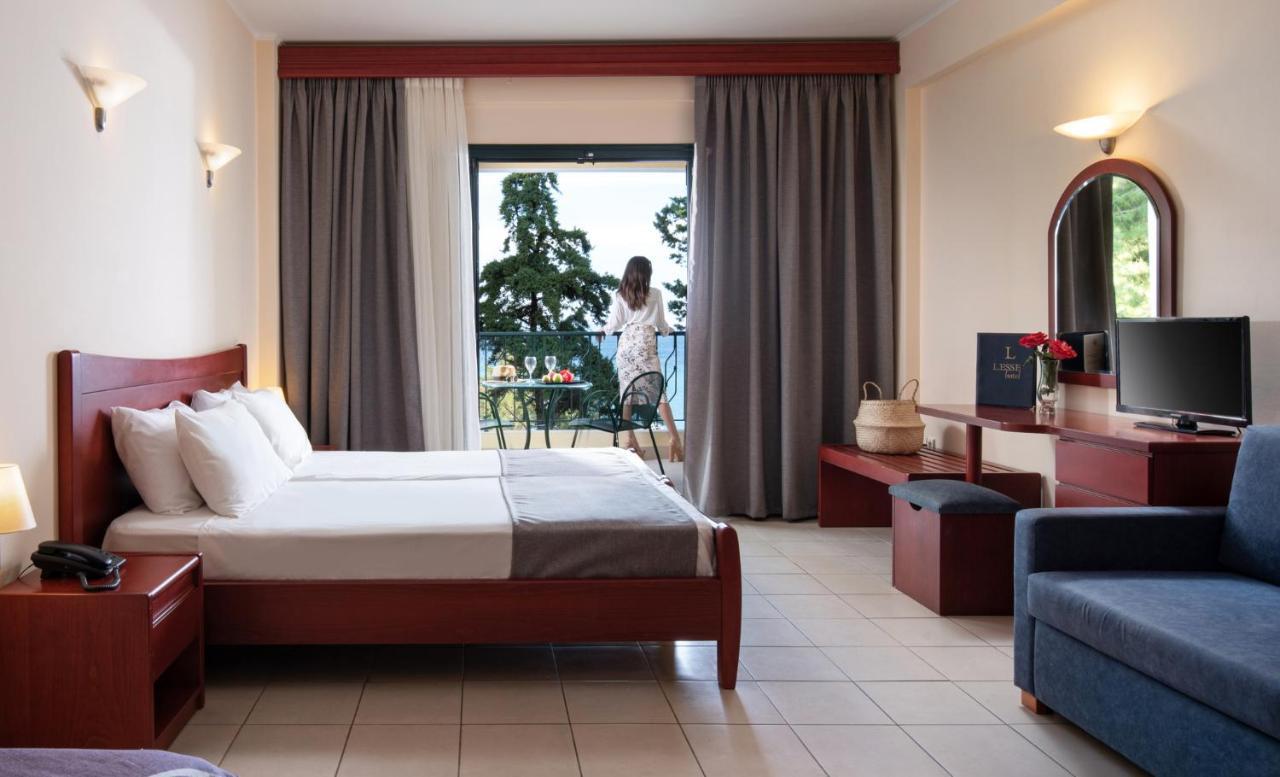 Lesse Hotel Chalkidiki Exterior photo